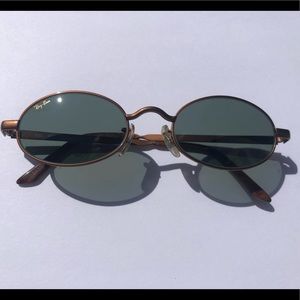 Ray Ban Sunglasses 🕶 with case